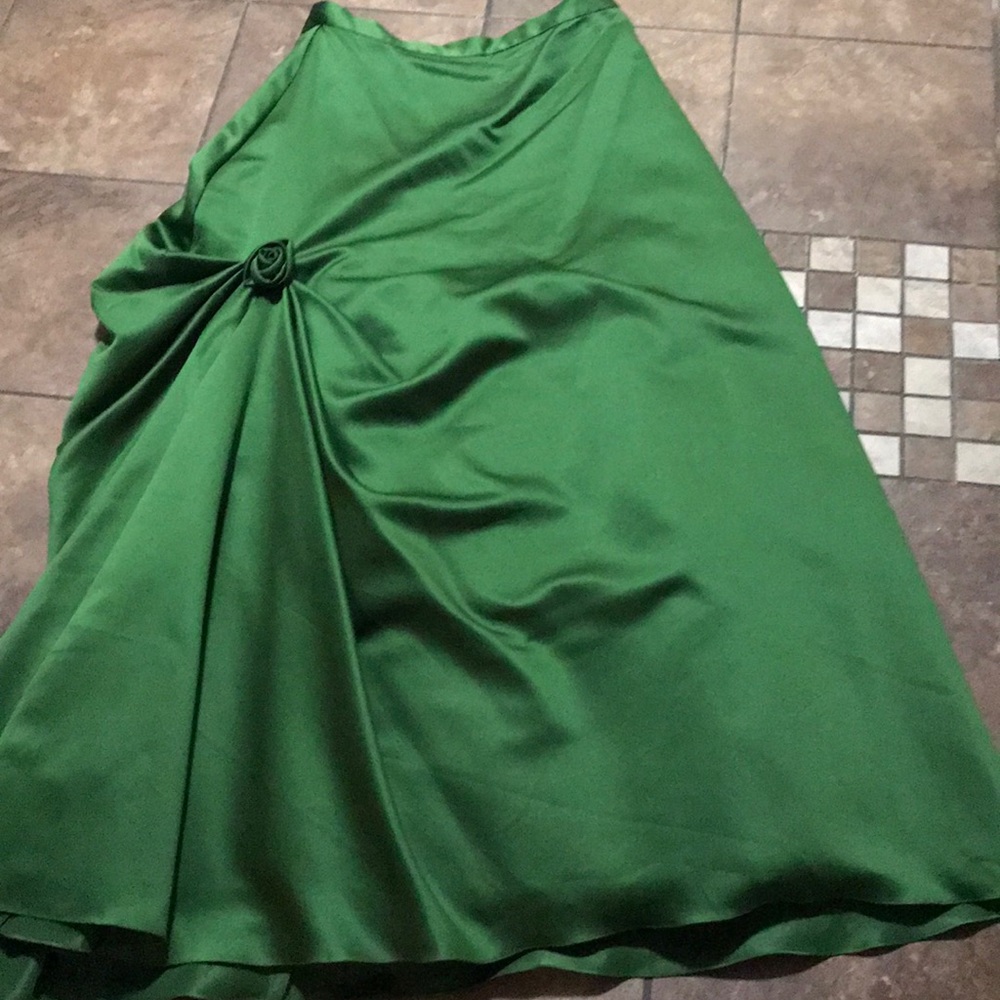 NWT Women's 2-pc Formal Set - Picture 5 of 8